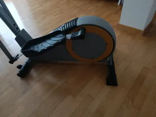 Elíptica gris y naranja