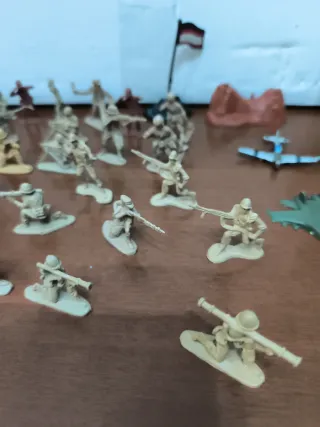 Soldatini vintage esercito plastica