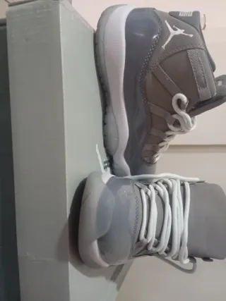 Jordan 11 Cool Grey