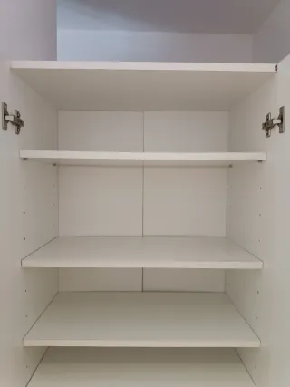 Zapatero vertical de madera blanco