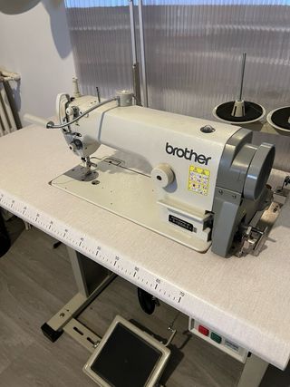 Máquina de coser industrial Brother S-1000A-3