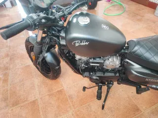 Hyosung Bobber 125cc Negra