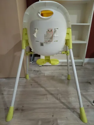 Trona infantil blanca y verde