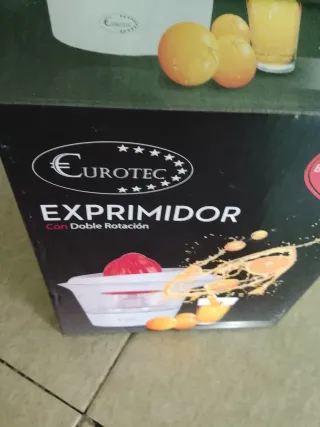 Exprimidor Eurotec con Doble Rotación