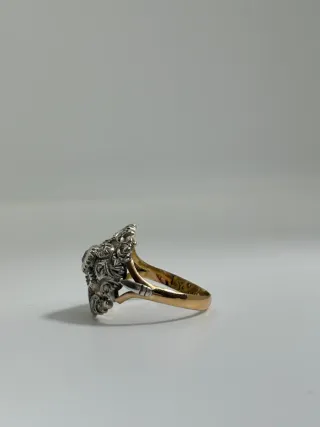 Sortija de oro con diamantes