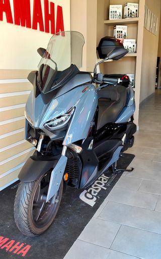 Yamaha X-MAX 125 TECH MAX