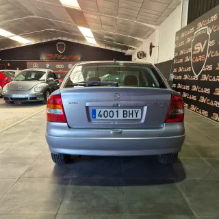 Opel Astra 1.6 85Cv. Único dueño. Sólo 89900 kms.