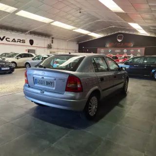 Opel Astra 1.6 85Cv. Único dueño. Sólo 89900 kms.