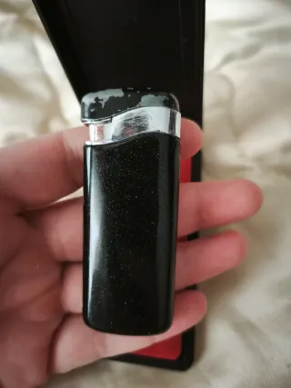 Mechero vintage negro con caja