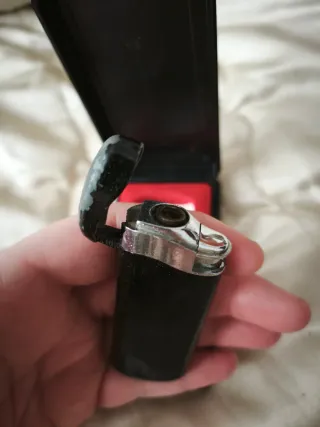 Mechero vintage negro con caja