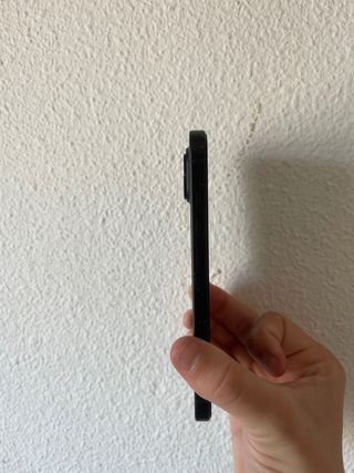 iPhone 15 128GB Negro - Batería 84%