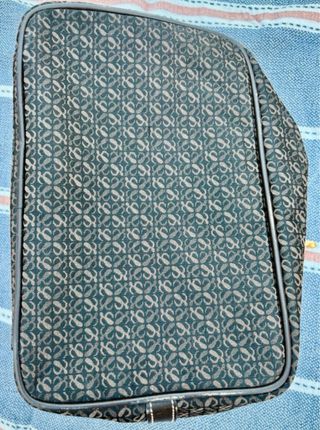 Neceser Vintage Loewe Anagram Marrón