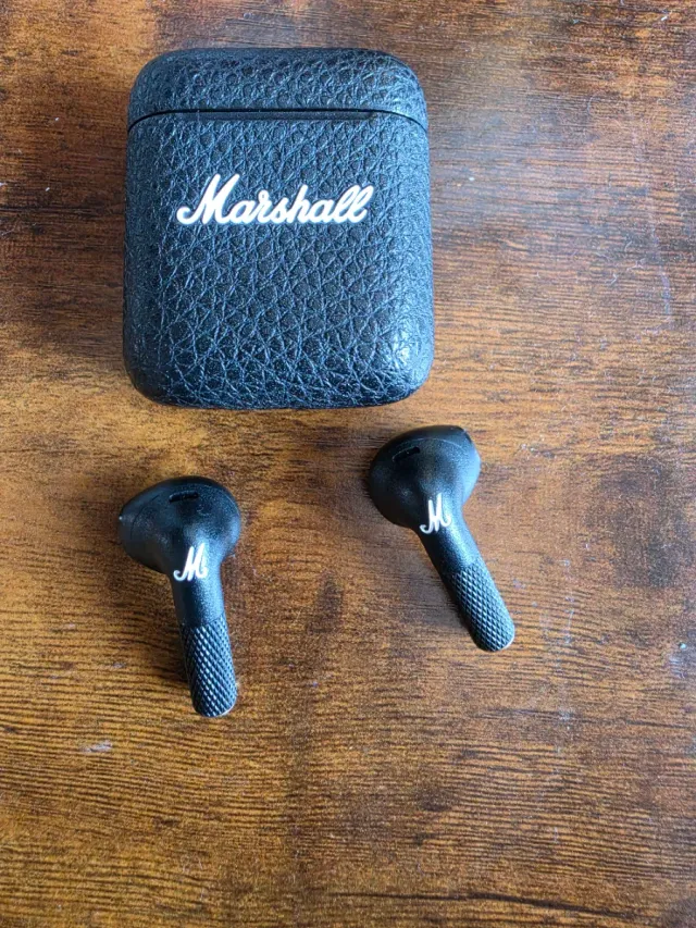 Auriculares Marshall Negro