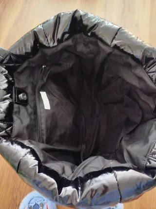 Bolso H&M negro acolchado