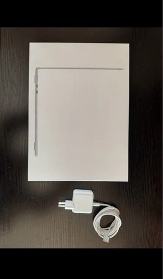 MacBook Air M3 13 pollici