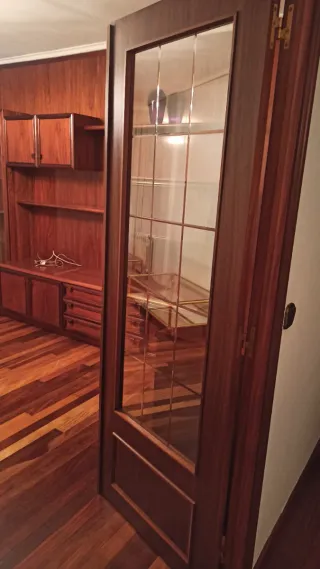 Puerta doble madera con cristal