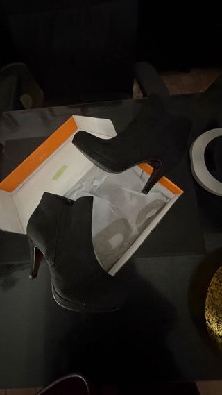 Botines de tacón y plataforma negros