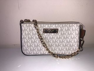 Bolso de mano Michael Kors blanco y dorado