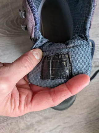 Botas montaña niño Olang T.33