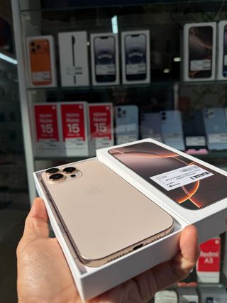 iPhone 16 Pro Max 256GB Oro 97% Batería Semi Nuevo