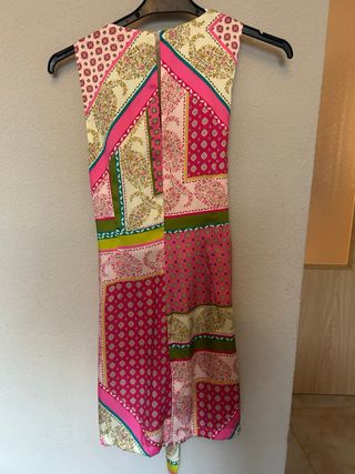 Vestido Zara satén estampado talla M