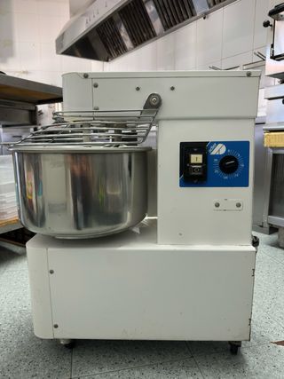 Amasadora en frío para masa de pizza