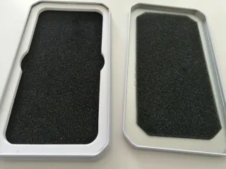 Caja Metálica JK para iPhone 12 Pro