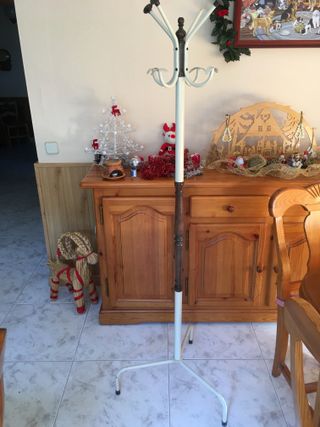 ANTIGUO PERCHERO METALICO CON MADERA