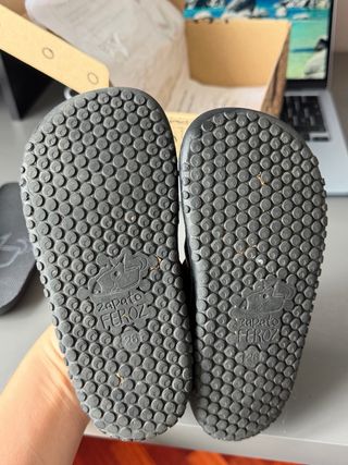 Zapato Feroz Aitana Talla 26 Negro