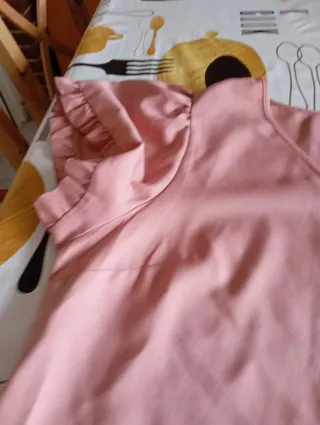 Blusa rosa mujer manga con volantes