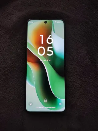 Motorola Razr 60 Ultra Verde Alcántara