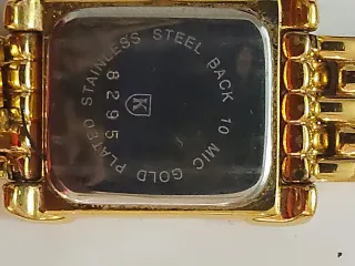 Reloj Kronos Rectangular Dorado Mujer