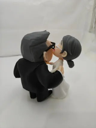 UP Carl & Ellie Statuette