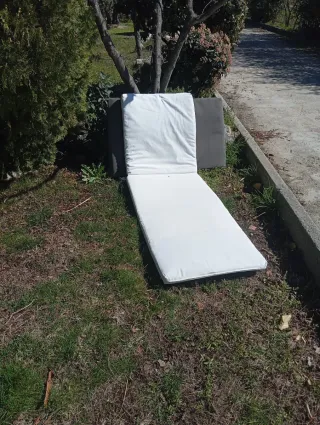 Tumbona de madera teka