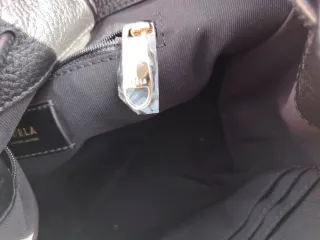 ~Bolso FURLA Negro PIEL~