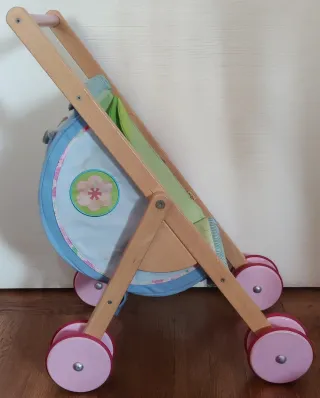 Passeggino per bambole Haba in  legno e stoffa