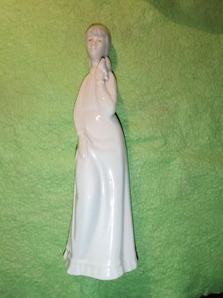 Figura Porcelana Porceval Niña Paloma