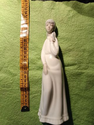 Figura Porcelana Porceval Niña Paloma