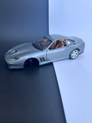 Ferrari 550 Maranello 1/18 Burago