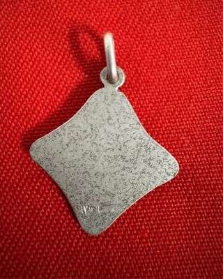 Medallas Virgen de Cortes plata 925  20 € unidad.