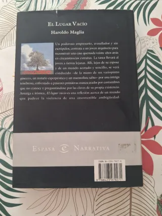 El Lugar Vacio/the Empty Place (Spanish Edition)
