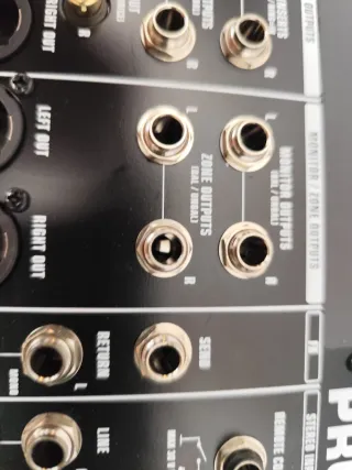 Mesa de mezclas DJ Behringer 7 canales