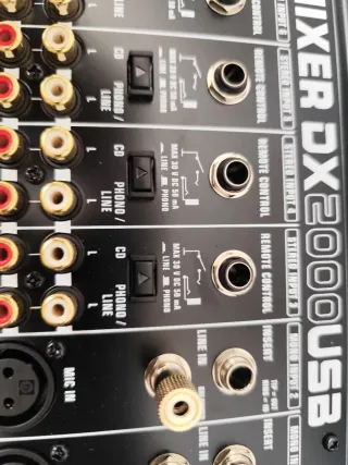 Mesa de mezclas DJ Behringer 7 canales