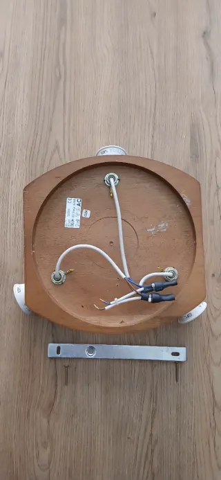 Lámpara de techo madera y metal