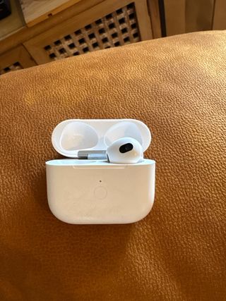 Apple AirPods 3.ª Gen (2021) - Estuche Blanco