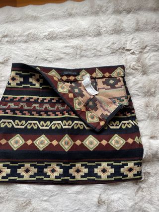 Falda corta Zara estampada