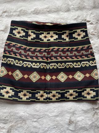 Falda corta Zara estampada