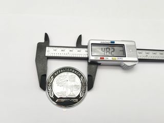 Emblema Volante MERCEDES AMG PLATA Y NEGRO 49MM