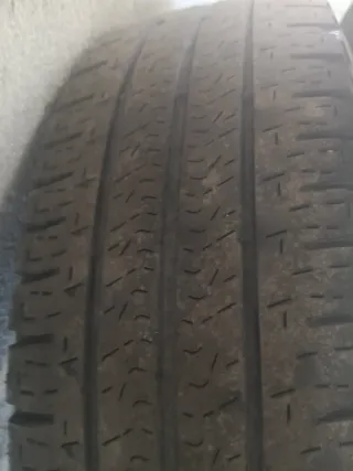 Rueda Michelin 225/75R16CP