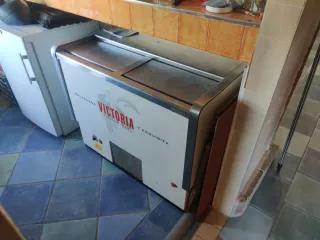 Nevera botellera y secadora